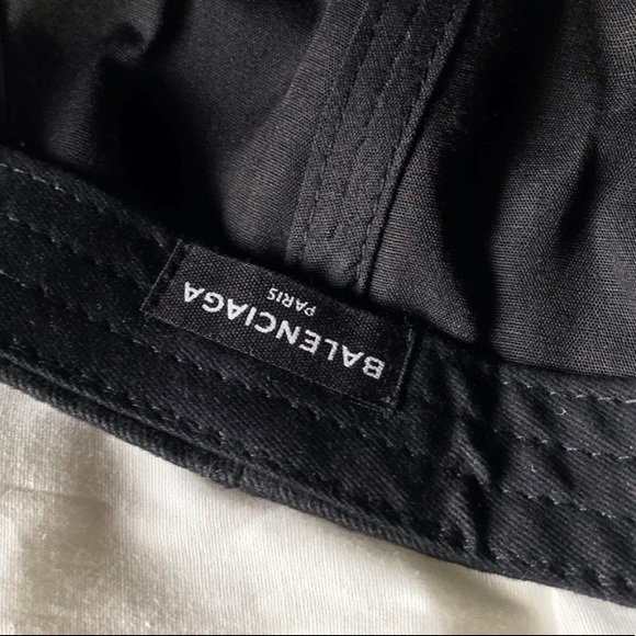 BALENCIAGA Adjustable Black Designer Baseball Cap Unisex Hat - Picture 2 of 7